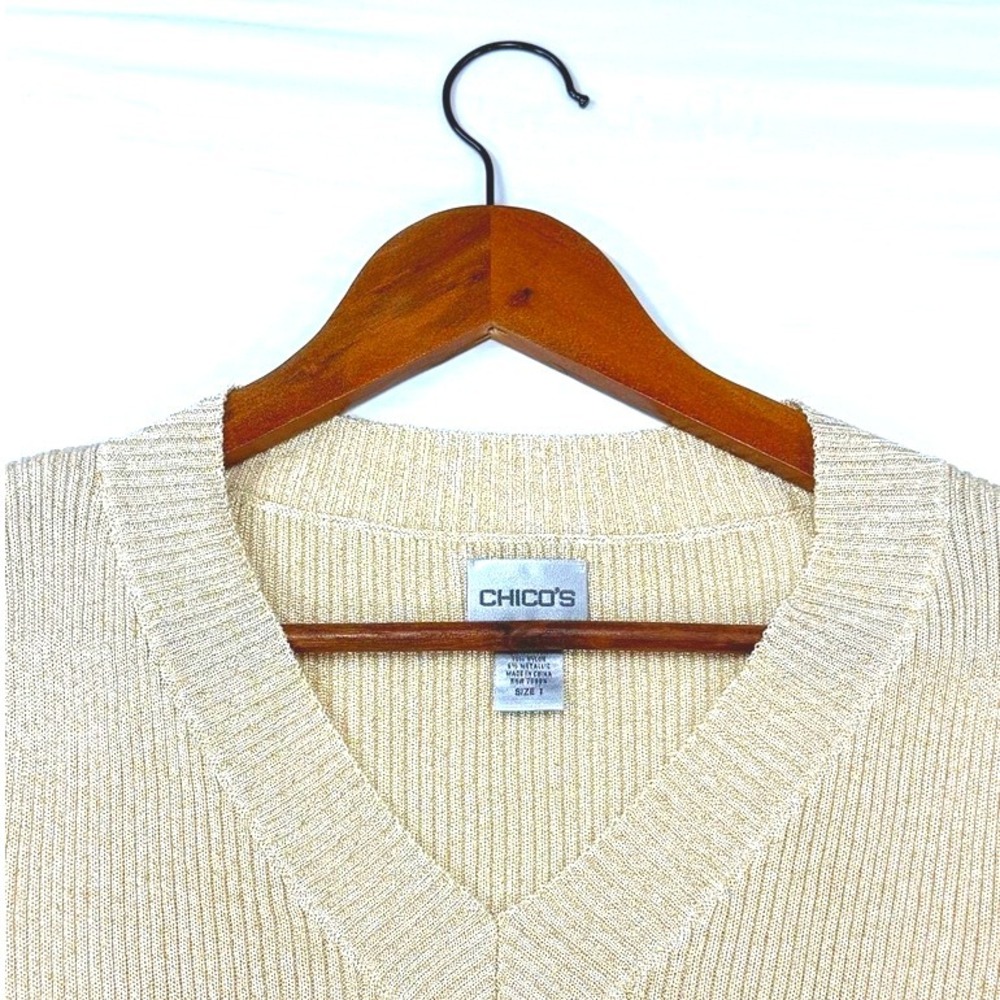 Chicos Metallic Ribbed V Neck Long Sleeve Sweater Top Size 1 Beige Gold Shimmer